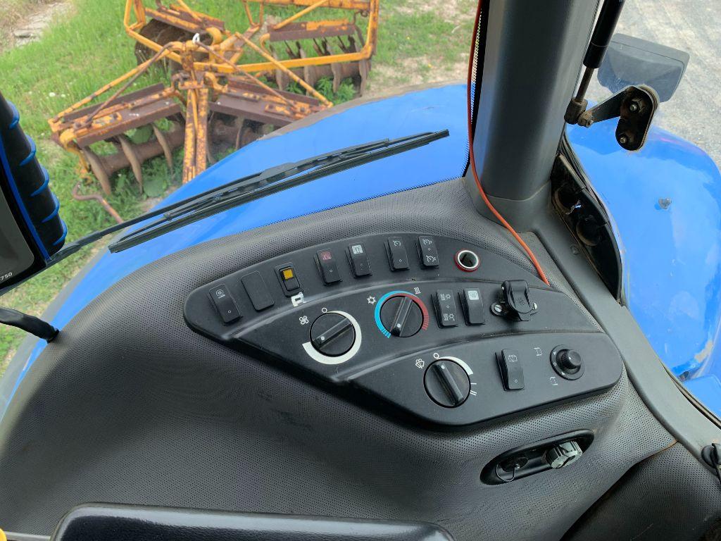 7477 New Holland T8030 Tractor