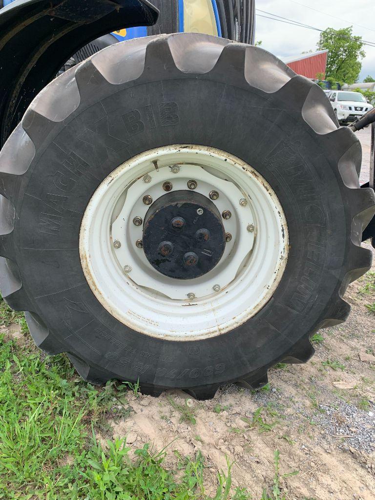 7477 New Holland T8030 Tractor