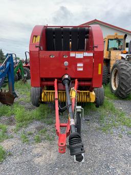 7620 New Holland Roll Belt 450 Round Baler