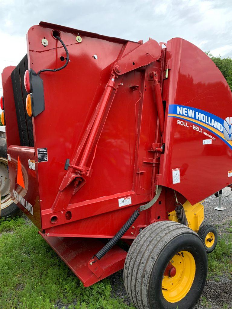 7620 New Holland Roll Belt 450 Round Baler