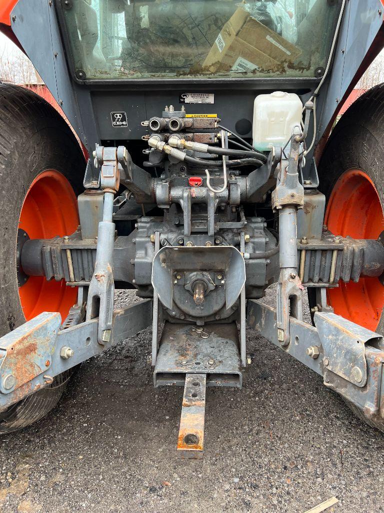 5019 Kubota M8200 Tractor