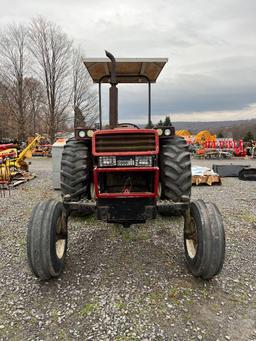 8145 CaseIH 885 Tractor