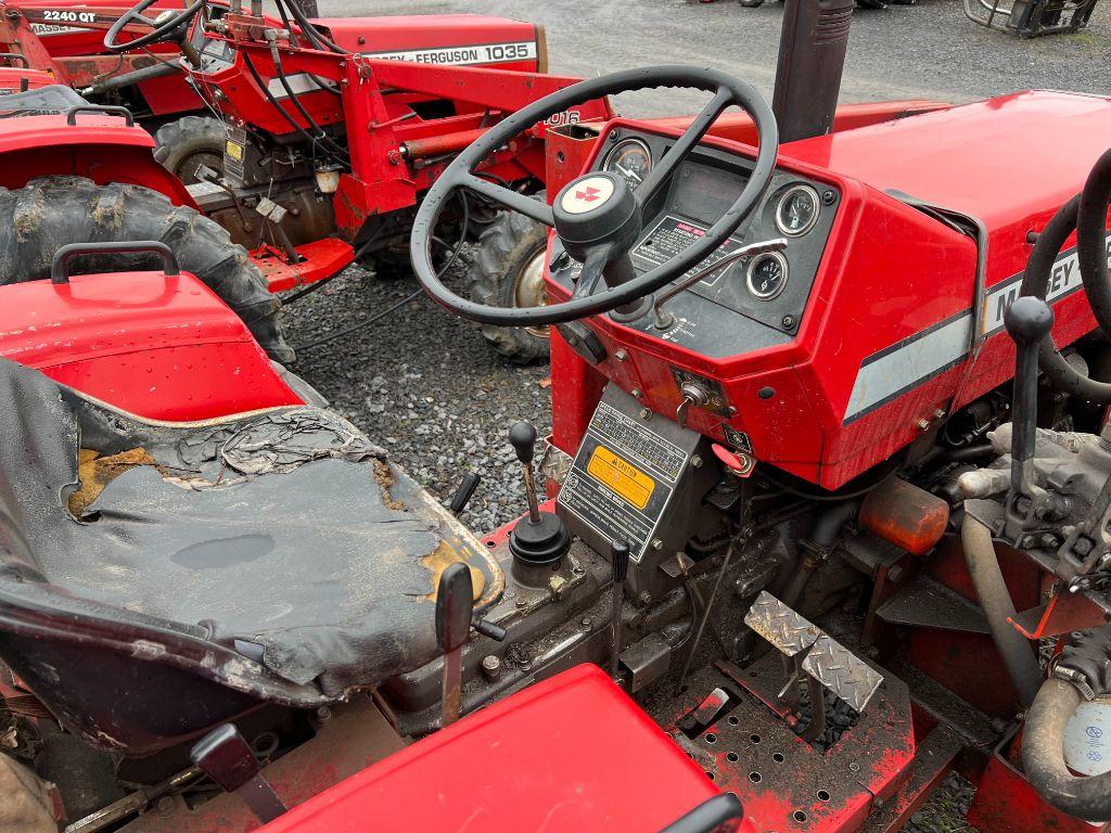 8146 Massey Ferguson 1045 Tractor