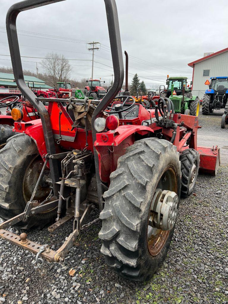 8146 Massey Ferguson 1045 Tractor