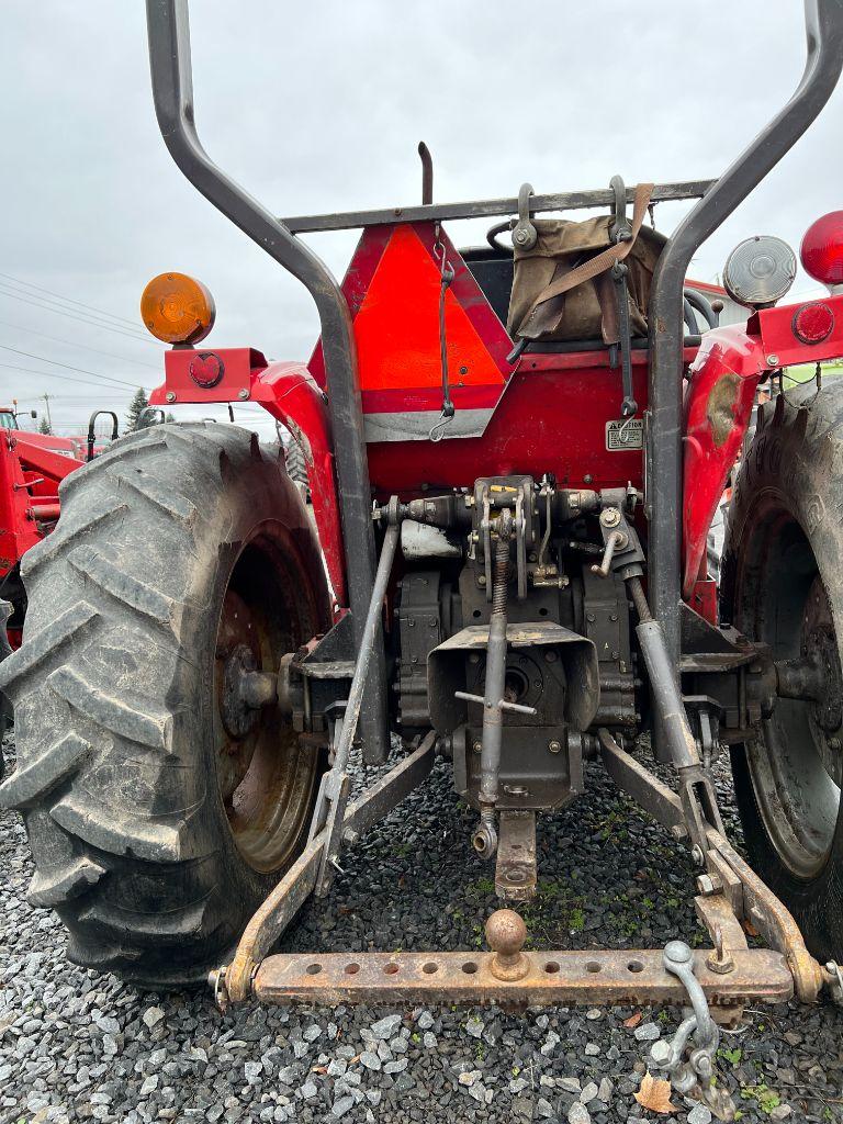 8146 Massey Ferguson 1045 Tractor