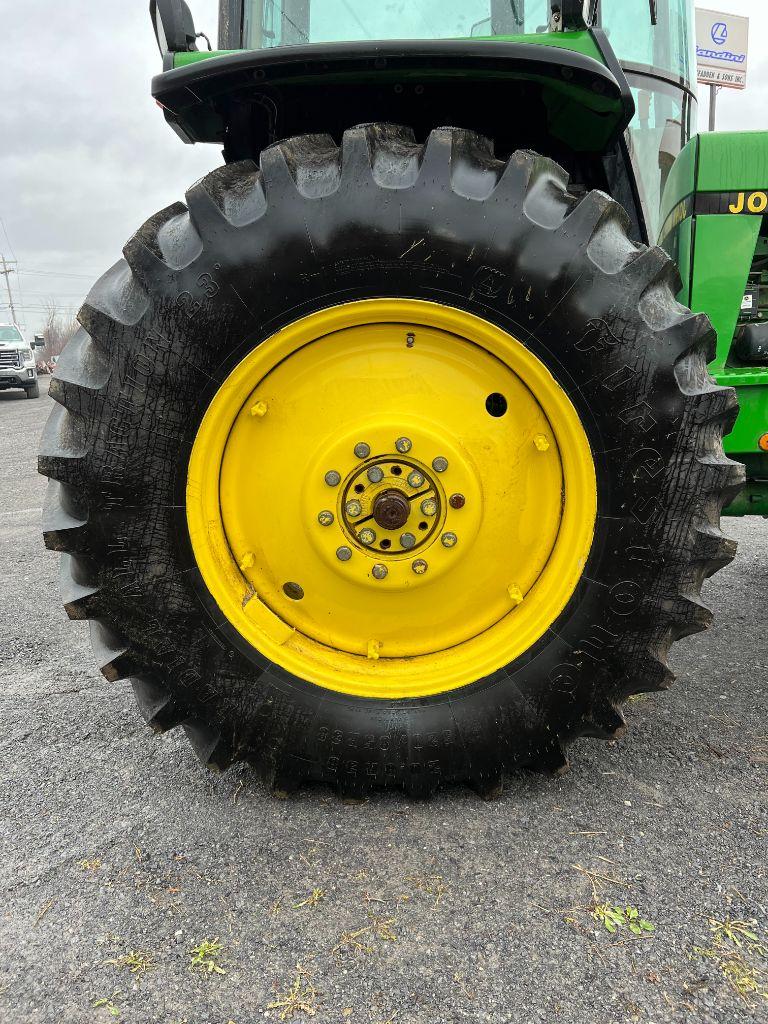 8190 John Deere 4255 Tractor