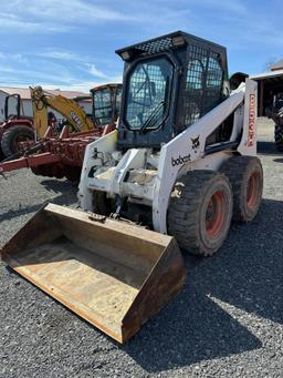 1805 Bobcat 853H Skid Steer