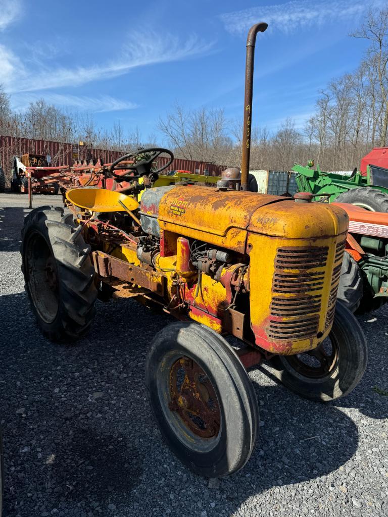 9638 Hebard/IH Shop Mule Tractor