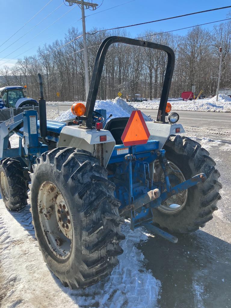 9725 New Holland 2120 Tractor