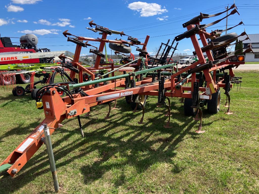 240 Brillion Field Cultivator w/ Leveler