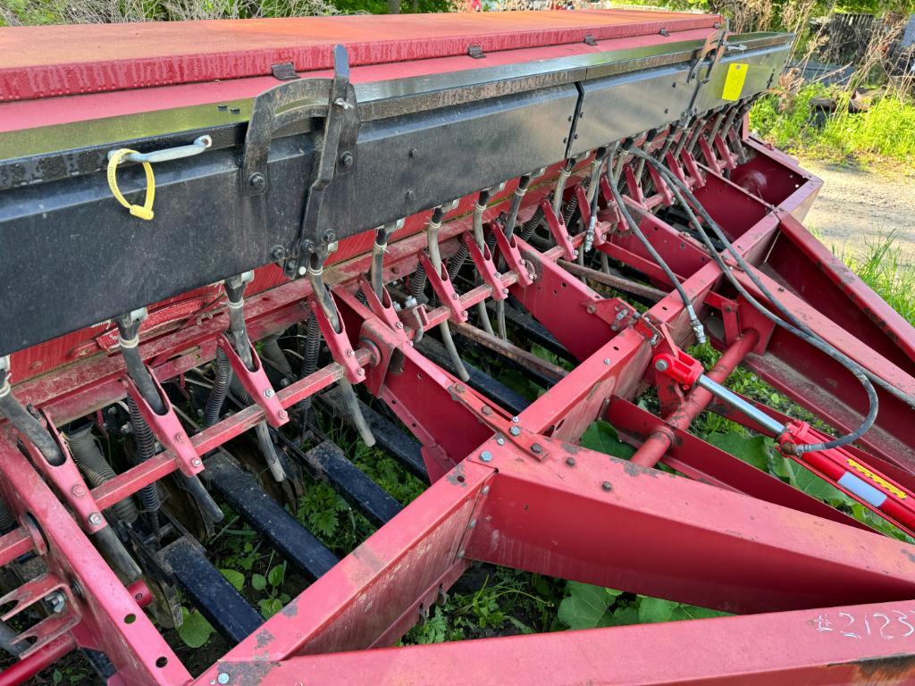 303 CaseIH 5100 Soybean Special Drill