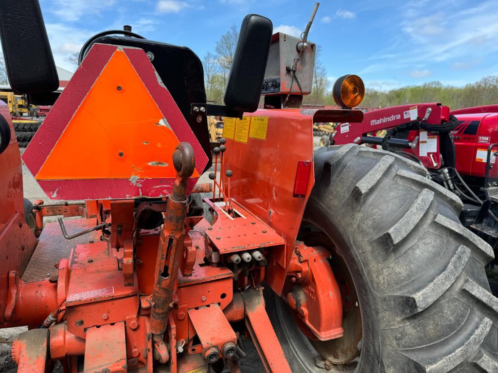 304 Allis-Chalmers 185 Tractor