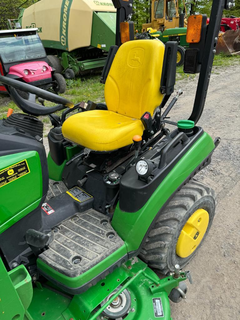 402 John Deere 1025R Tractor