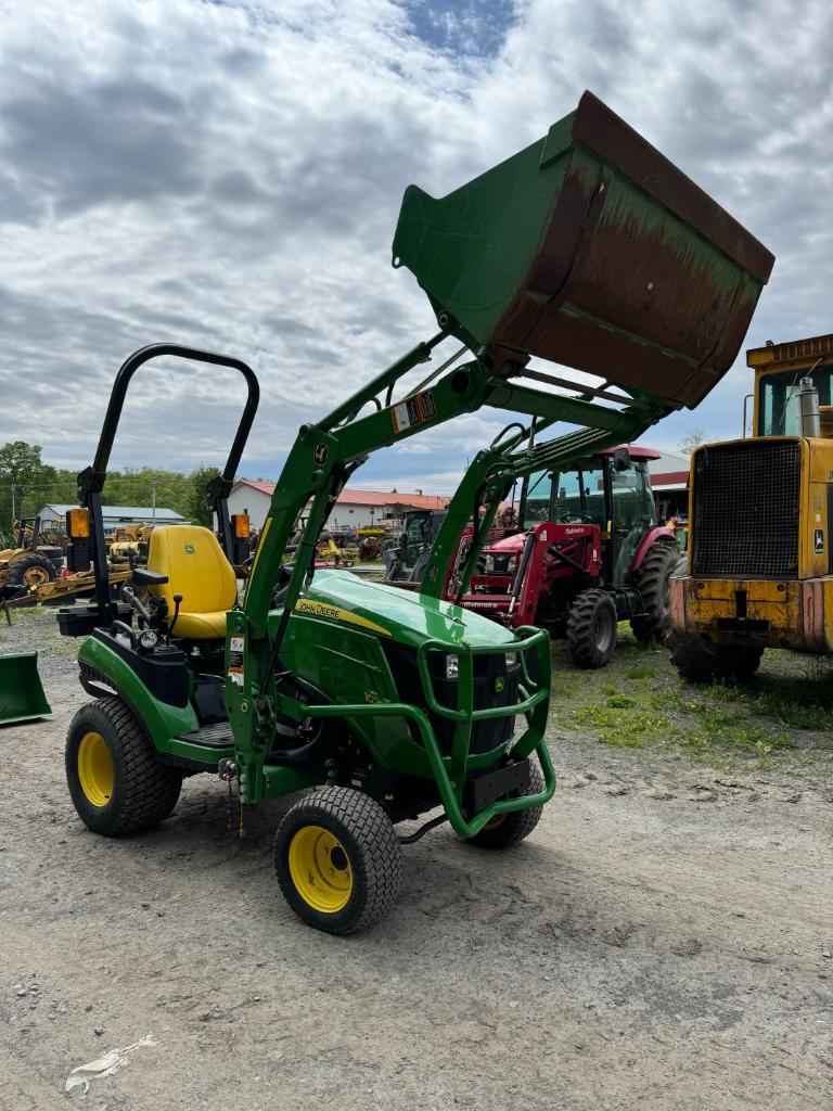 403 John Deere 1025R Tractor