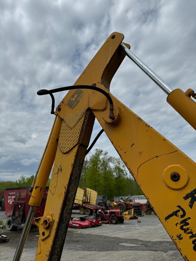 404 Deere 400 Loader Backhoe