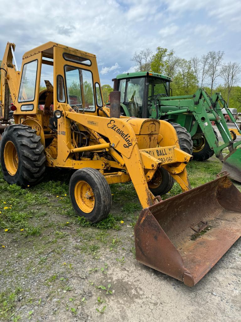 404 Deere 400 Loader Backhoe