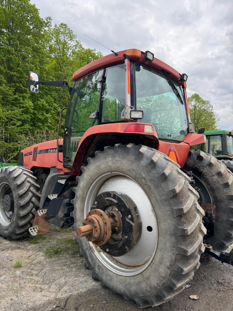 409 CaseIH MX240 Tractor