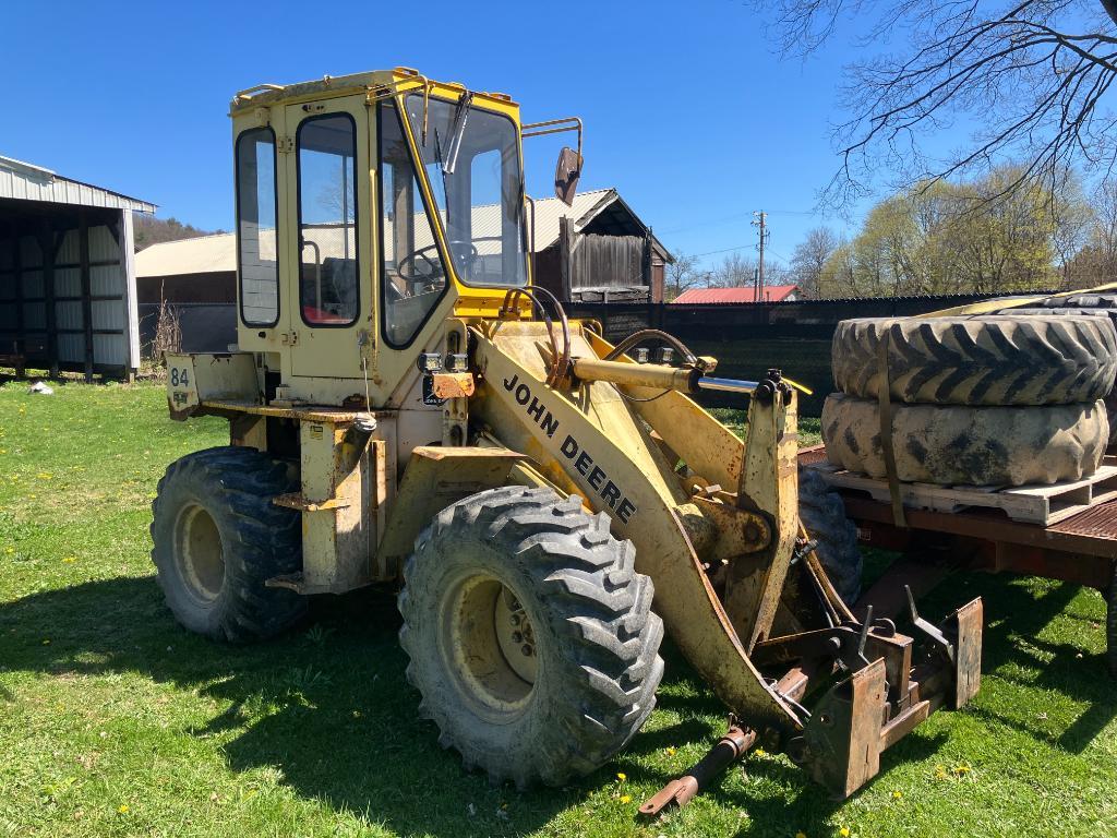 5 John Deere 84 Wheel Loader