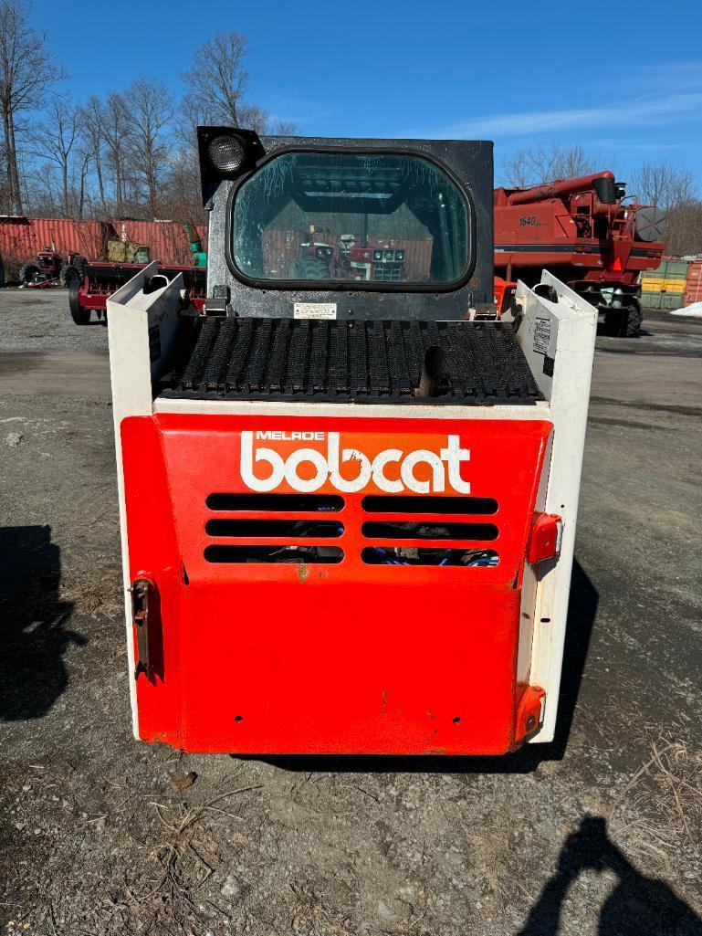 2851 Bobcat 642B Skid Steer