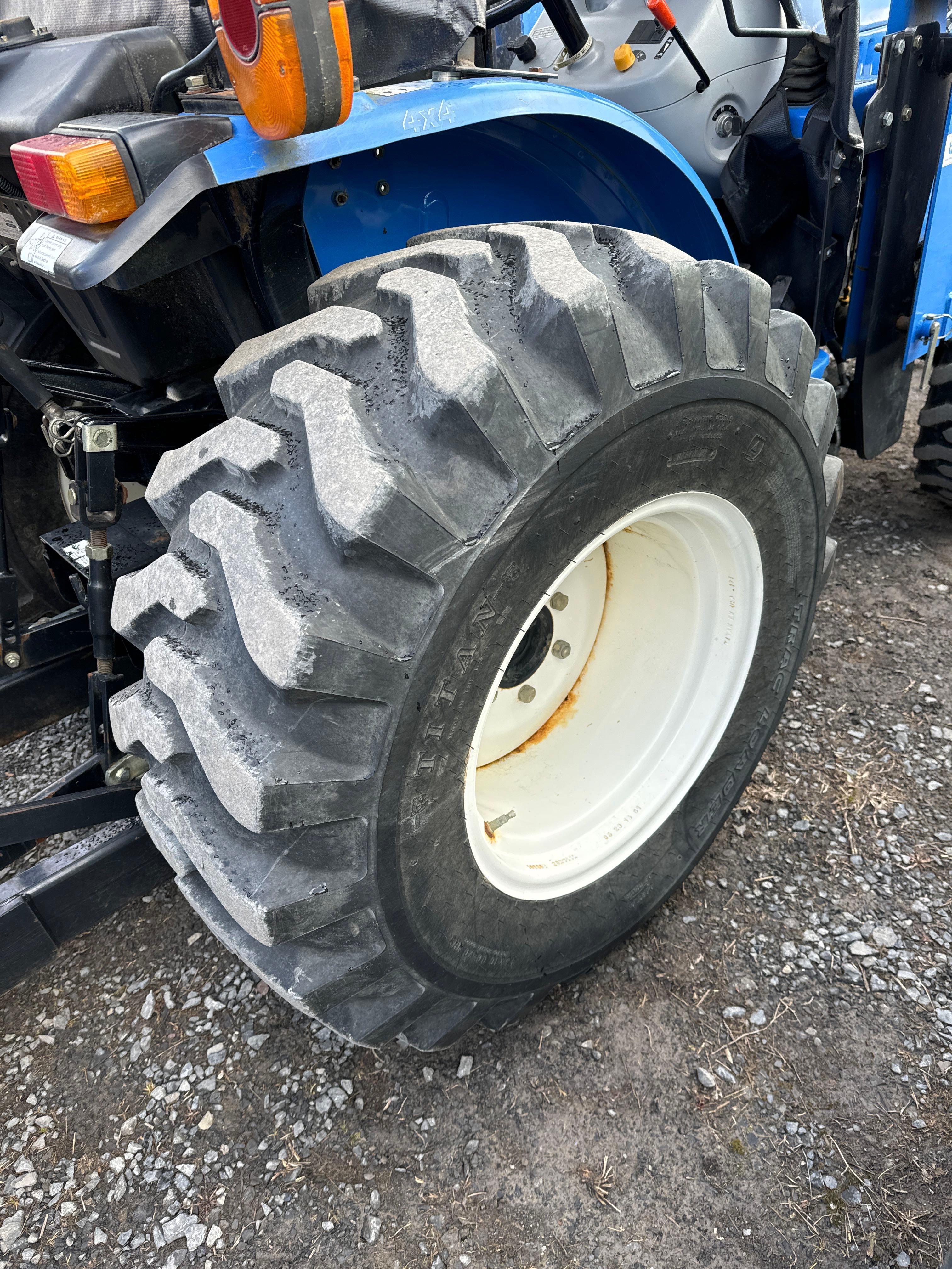 6314 New Holland Workmaster 40 Tractor