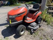 3135 HUsqvarna Lawn Tractor
