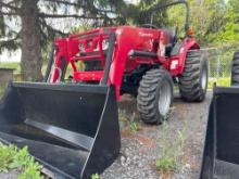 6437 Mahindra 1626 H w/Loader