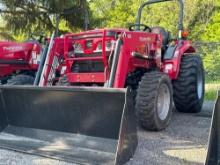 6438 Mahindra 1626 H w/Loader