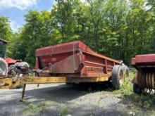 6582 New Holland 791 Tandem Axle Spreader