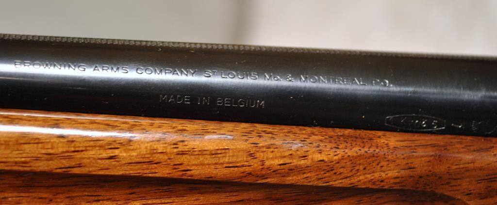 Browning Auto-5 Light Twelve 12 Ga. 2¾” Shotgun, 28” Barrel, Grade I, Mod. Choke, Blued, Walnut