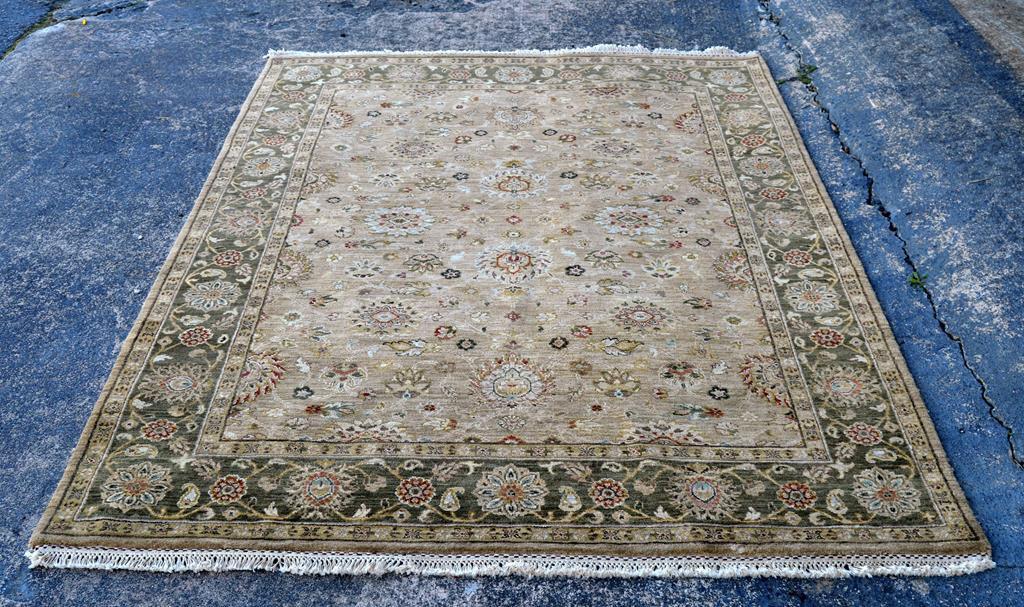 Fine 100% Wool Hand Knotted Indo-Persian Rug, 5 x 7', Sage, Olive, Red