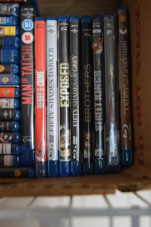 Lot of About 32 Blu-Ray Video Movie Discs