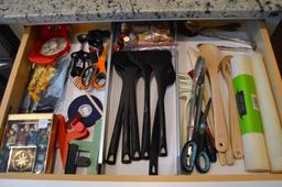 Lot of Kitchen Cookware, Servingware, Etc.