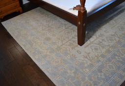 Ballard Designs Catherine Rug, 100% Wool Hand-Tufted, Persian Style, 8 x 10
