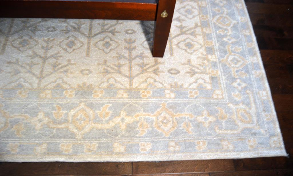 Ballard Designs Catherine Rug, 100% Wool Hand-Tufted, Persian Style, 8 x 10