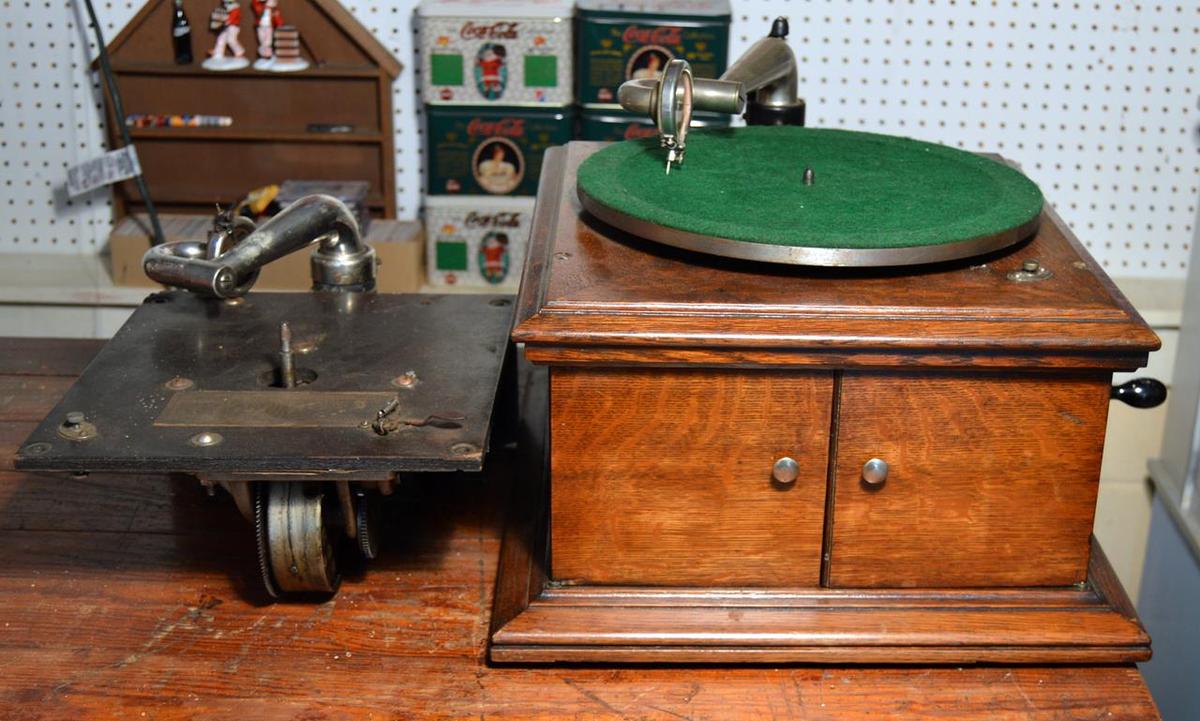 1908 Table Model Victrola No. 2 Record Player & Partial Victrola 50 Turntable