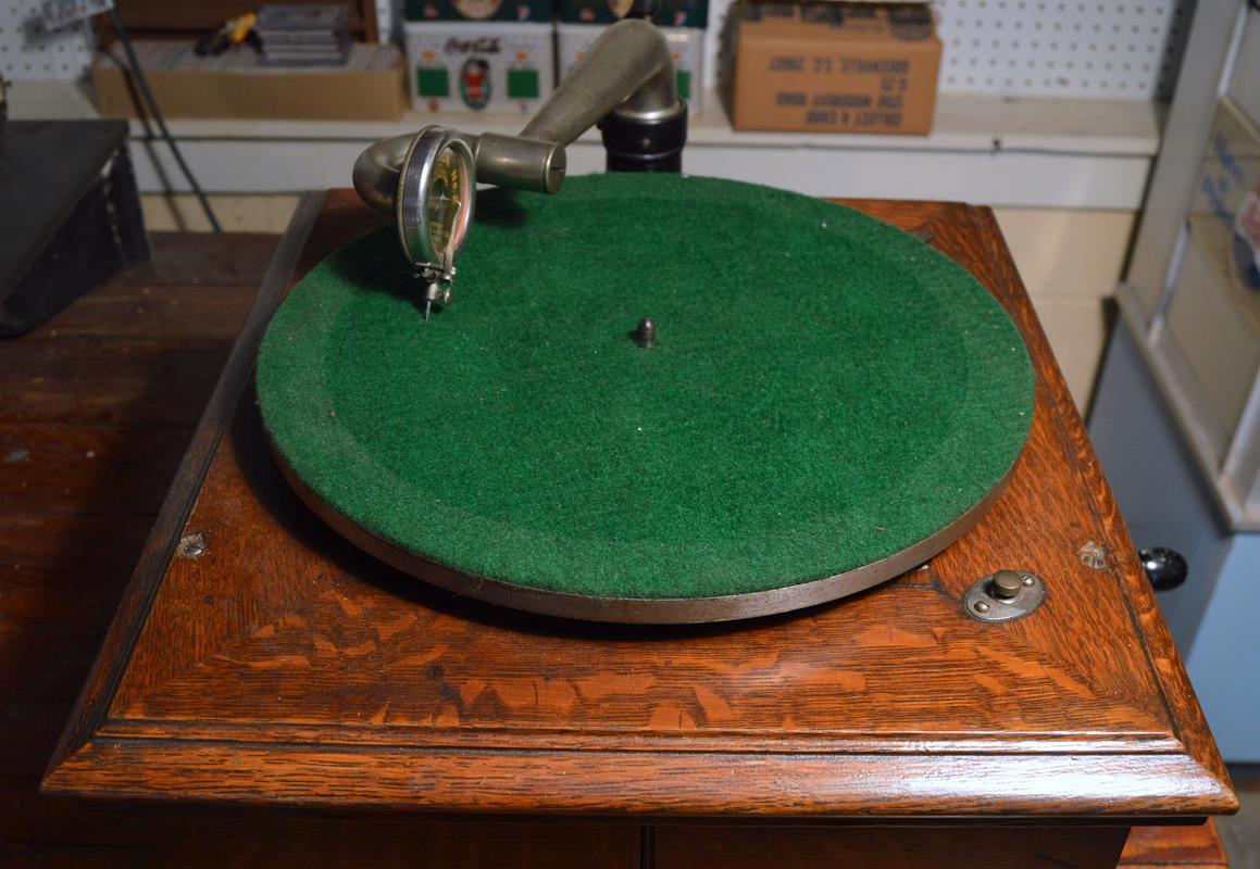 1908 Table Model Victrola No. 2 Record Player & Partial Victrola 50 Turntable