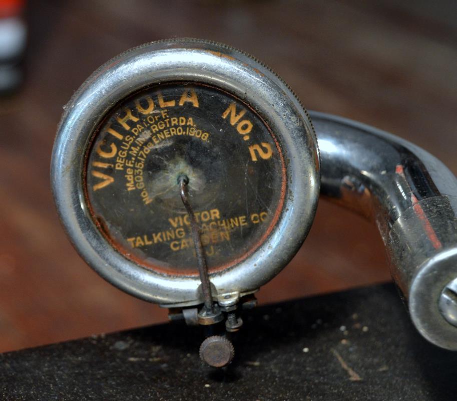 1908 Table Model Victrola No. 2 Record Player & Partial Victrola 50 Turntable