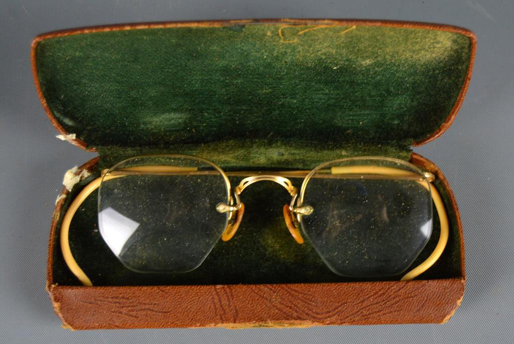 Lot of 4 Vintage Eyeglasses, Gold Filled Frames With Cases