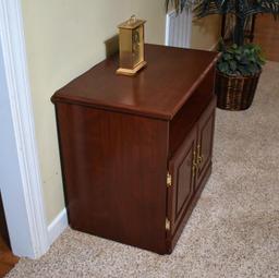 Small Entertainment/Media Stand