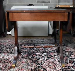 Cute Vintage Mahogany Drop Leaf Side Table