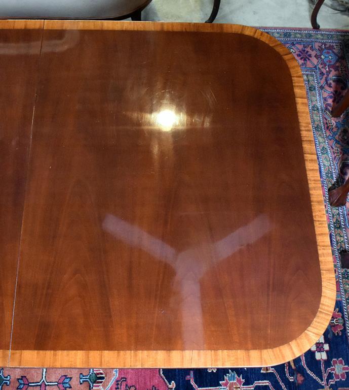 Handsome Drexel Furn. Sheraton Banded Mahogany Dining / Conference Table w/ Two Leaves