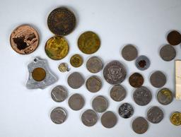 Lot of Misc. Coins: 1977 US Proof Set, 1976 Bicent. Set, 1959-1964 Paperweight Set, Old US Nickels..