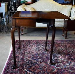 Fine Madison Square 18th C. Reproduction Queen Anne Walnut Game Table