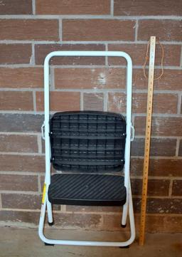 Cosco Two Tread Folding Step Ladder