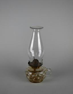 Antique P&A Manufacturing Co. Brass & Peanut Pattern Glass Oil Kerosene Lamp with Finger Loop