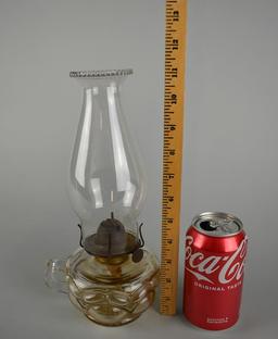 Antique P&A Manufacturing Co. Brass & Peanut Pattern Glass Oil Kerosene Lamp with Finger Loop