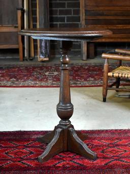 Vintage Small Round Oak Side Table