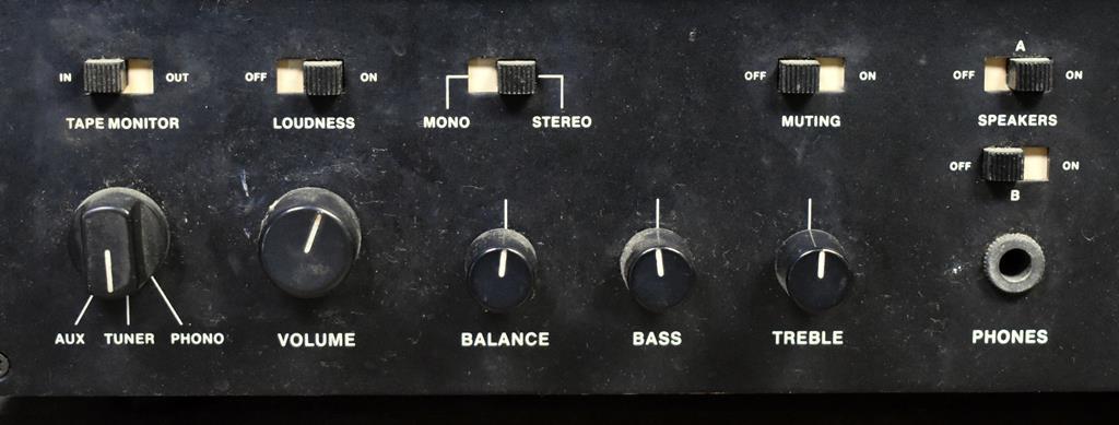Vintage Advent Model 300 Receiver Amplifier for Repair / Parts