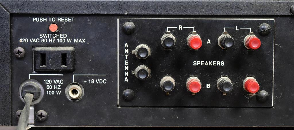 Vintage Advent Model 300 Receiver Amplifier for Repair / Parts