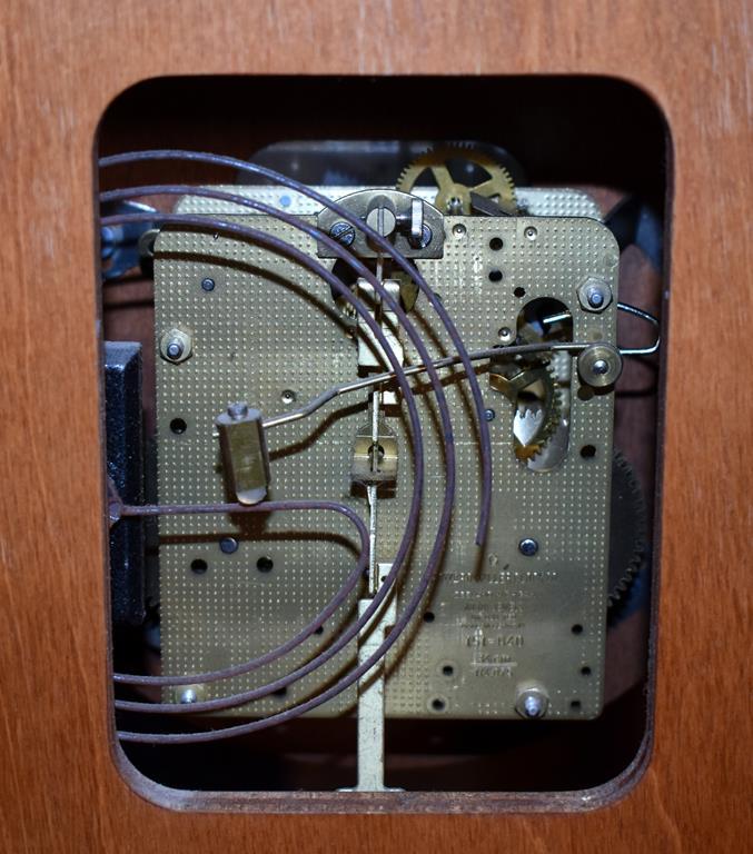 Howard Miller Oak Case Key Wind Shelf Clock Model 613-641 with Hour Strike, USA